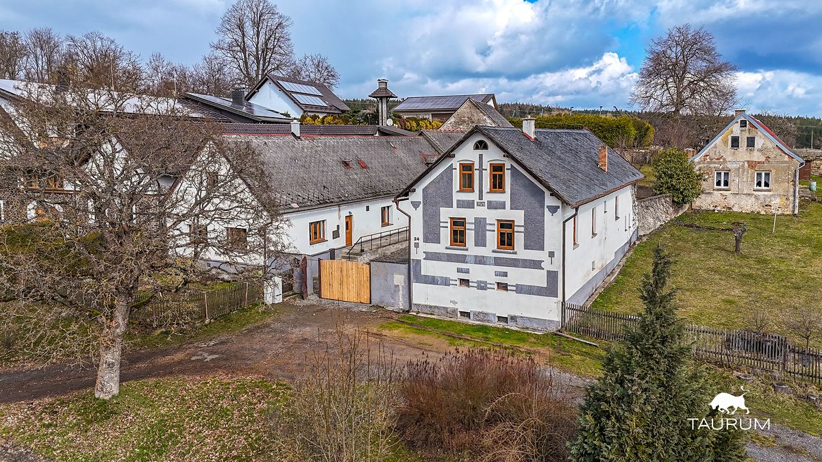 Prodej rodinného domu 719 m², pozemek 1481 m²
